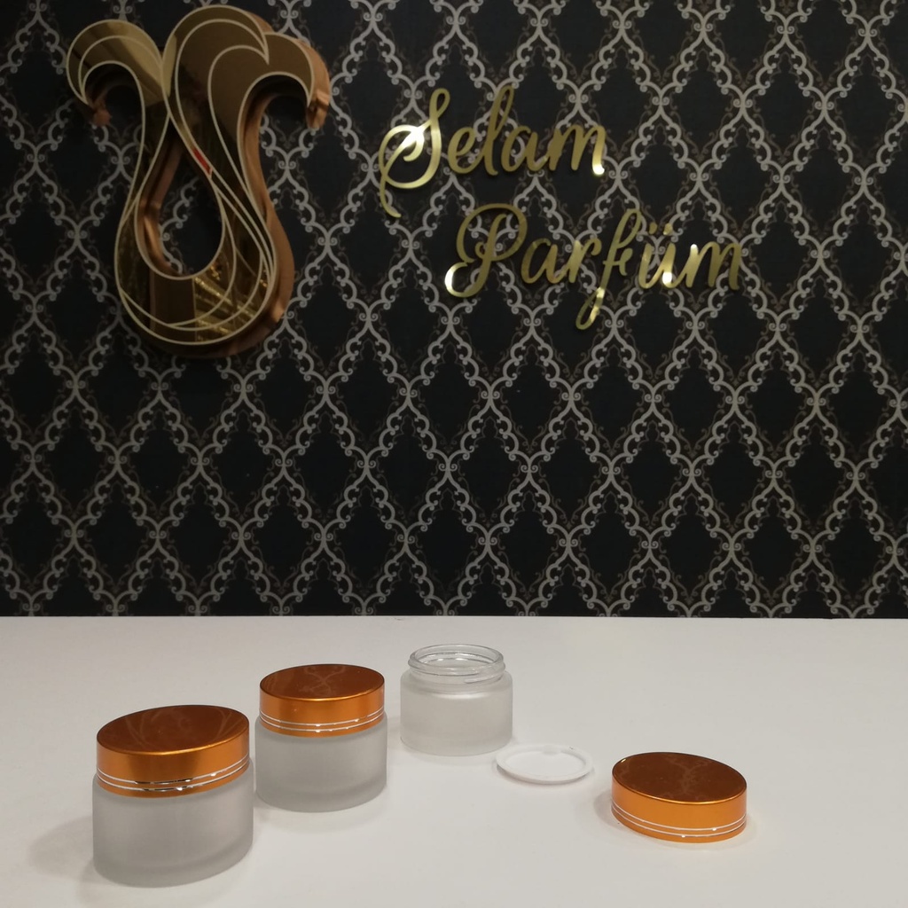 حنجور 50 مل زجاج مغشى غطاء محزز