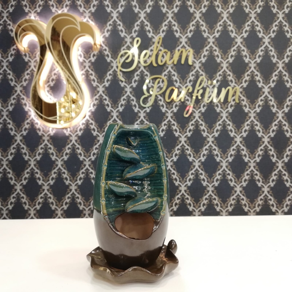 مبخرة شلال كبيرة 827 (19×10 cm)