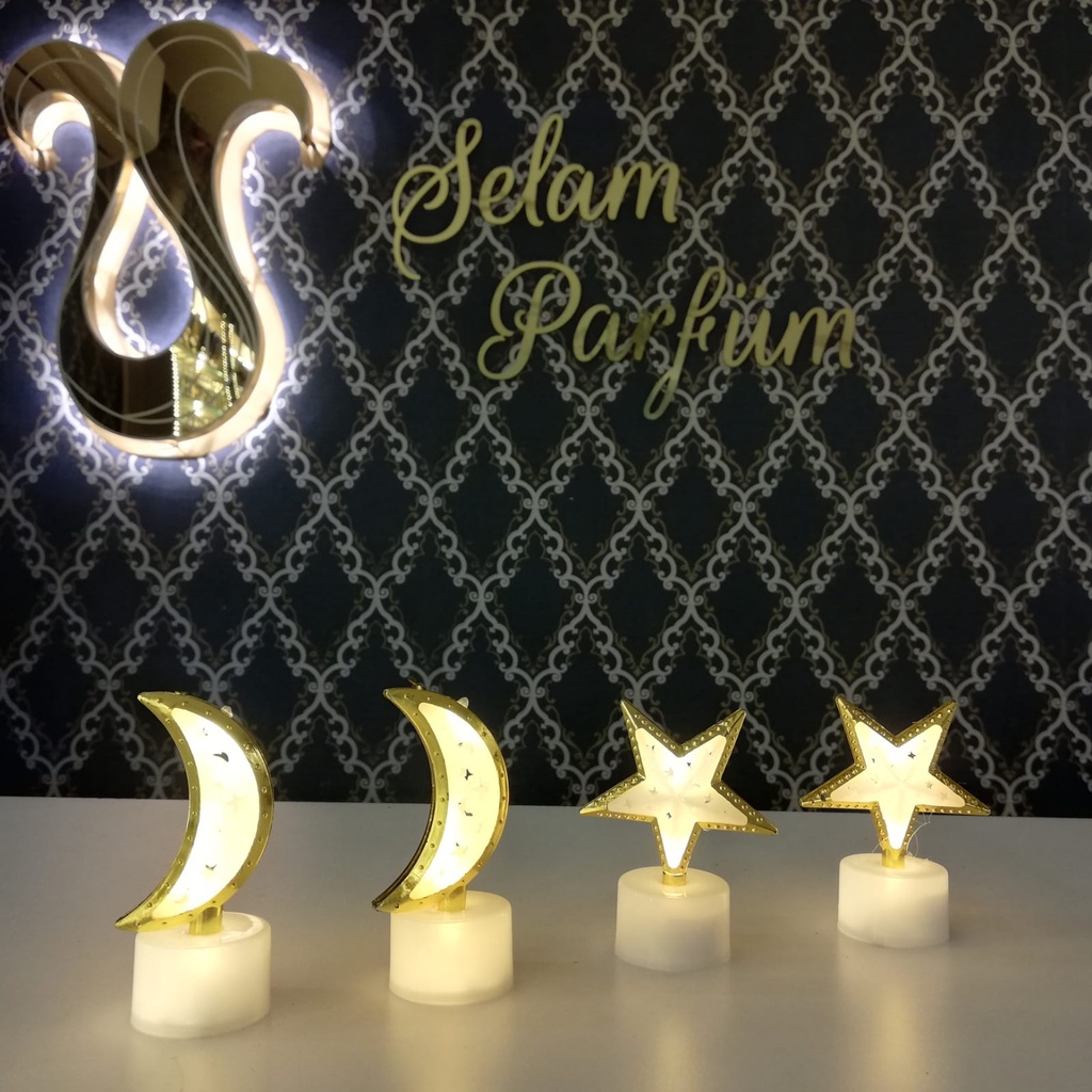 هلال ونجمة مذهبة